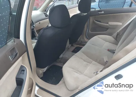 2005 Honda Accord 2.4 Lx z USA, uszkodzony, nr VIN 1HGCM56455A077927